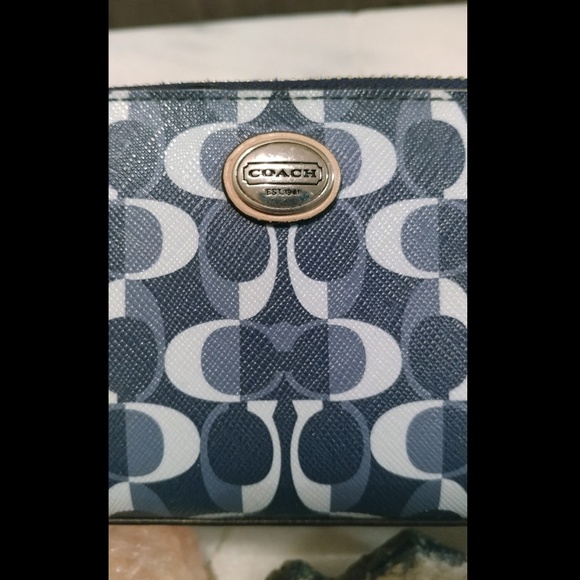 SOLD!! Coach Large Wallet - Picture 2 of 6
